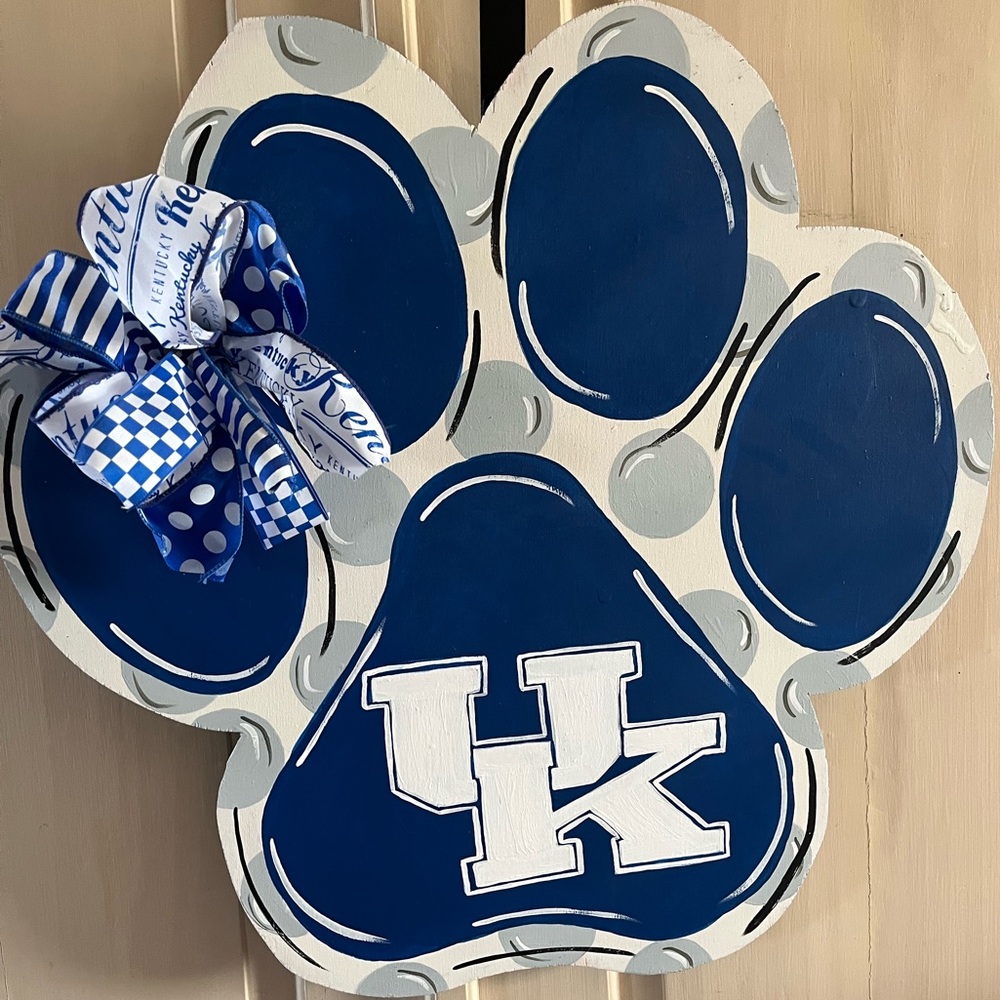LIKE NEW UK KENTUCKY PAW DOOR HANGER WITH KENTUCKY BOW